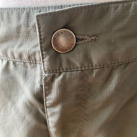 Columbia women’s Omni shade dry fit cargo pants - Picture 7 of 15